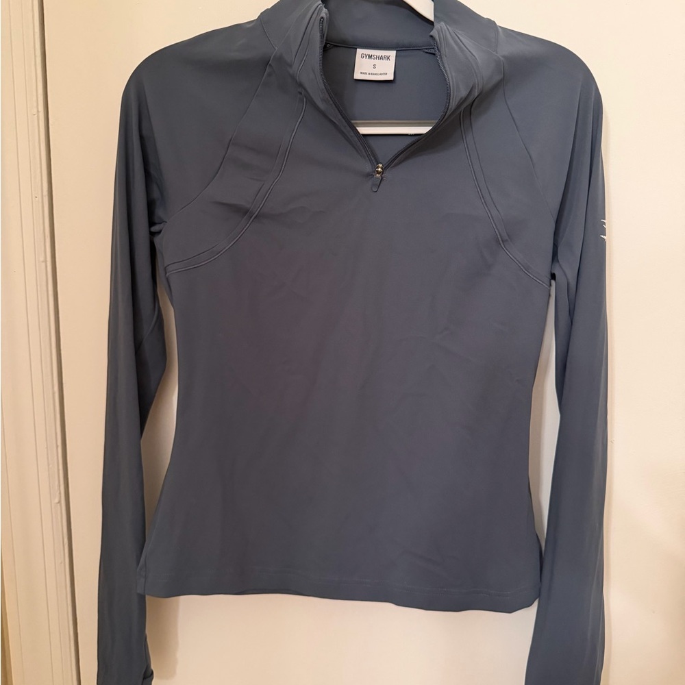 Gymshark Women's blue/gray Long Sleeve Top workout top